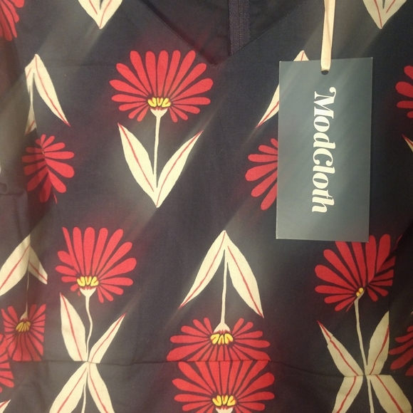 Modcloth Retro Floral Dress 16 - Picture 3 of 8